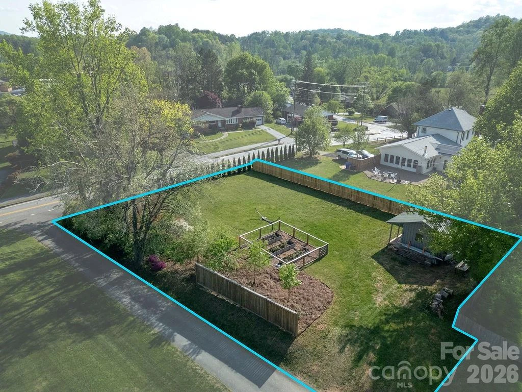 TBD Triple Terrace #B - Photo 4