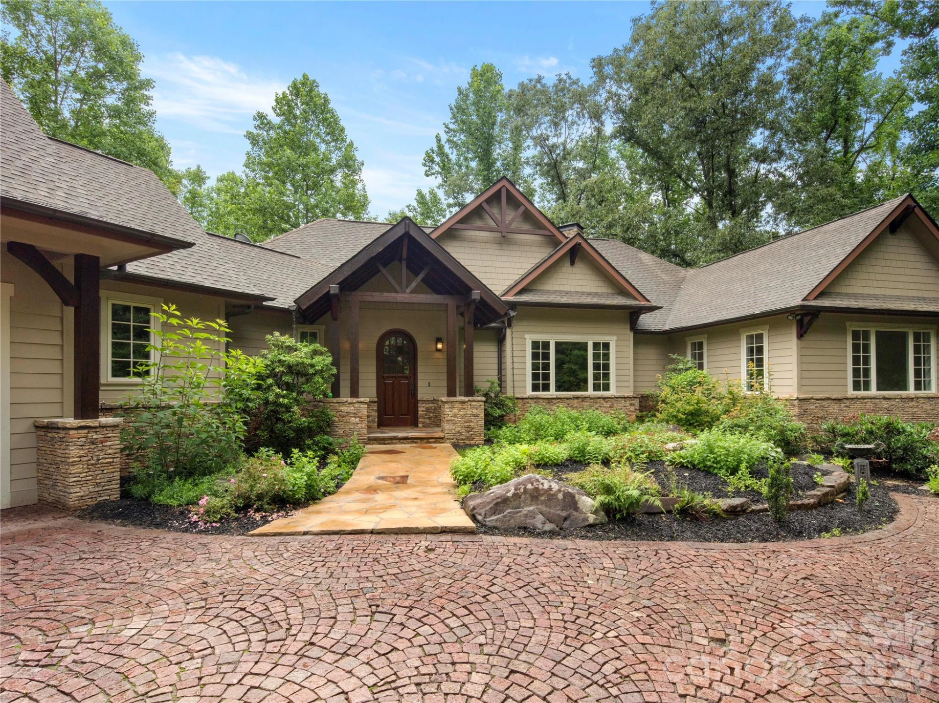 672 Walnut Valley Parkway - Photo 2