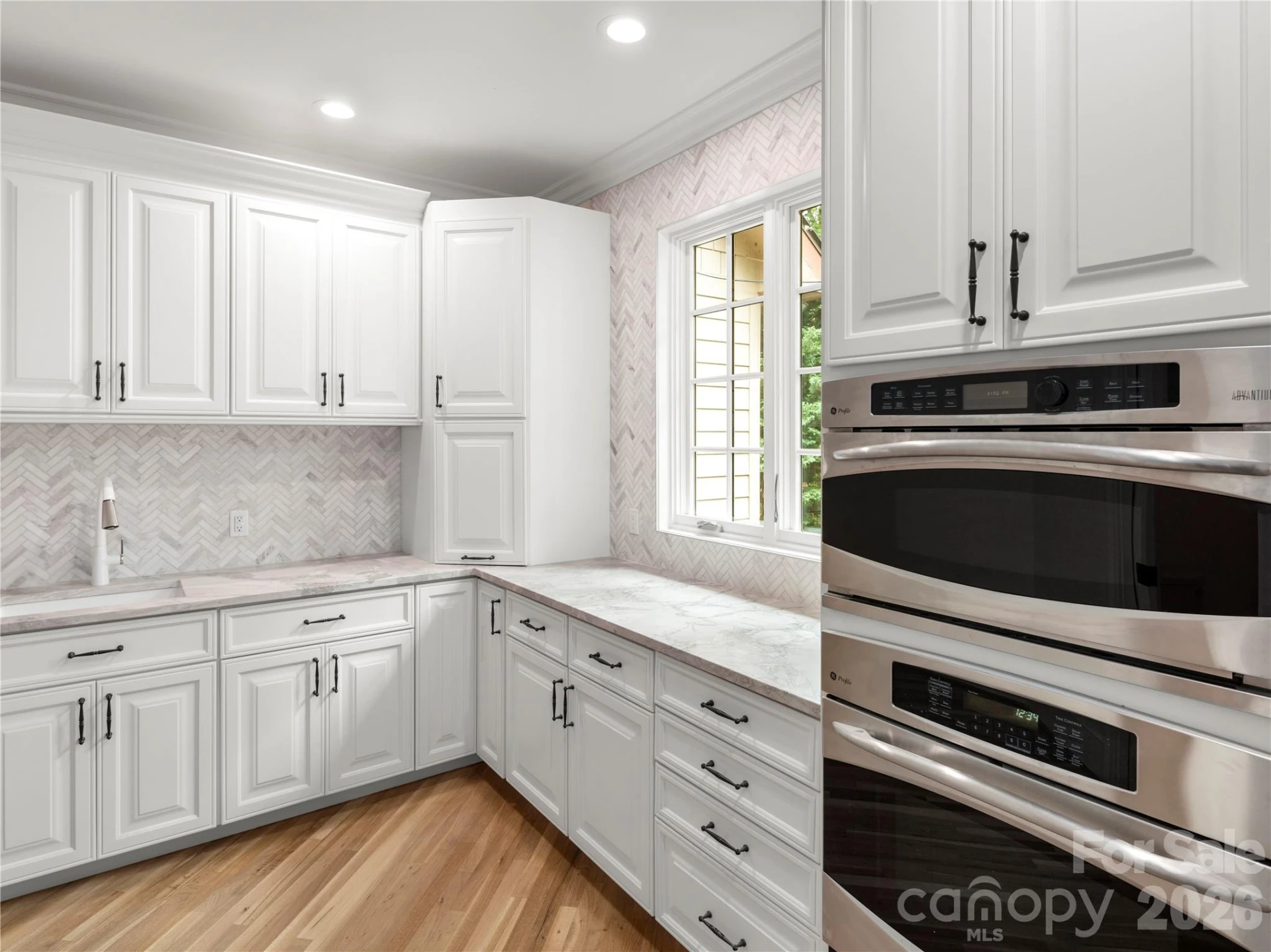672 Walnut Valley Parkway - Photo 15