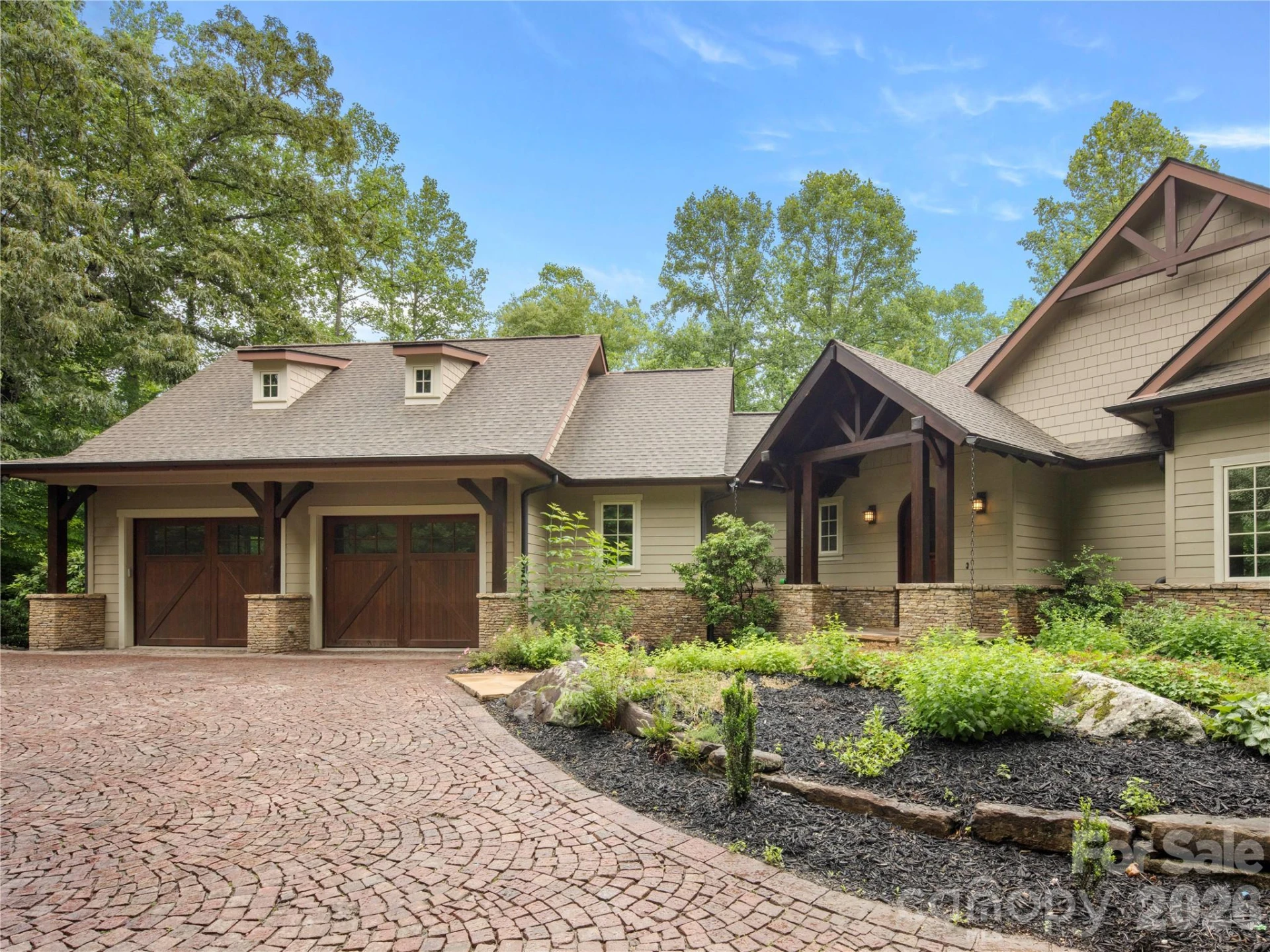 672 Walnut Valley Parkway - Photo 3