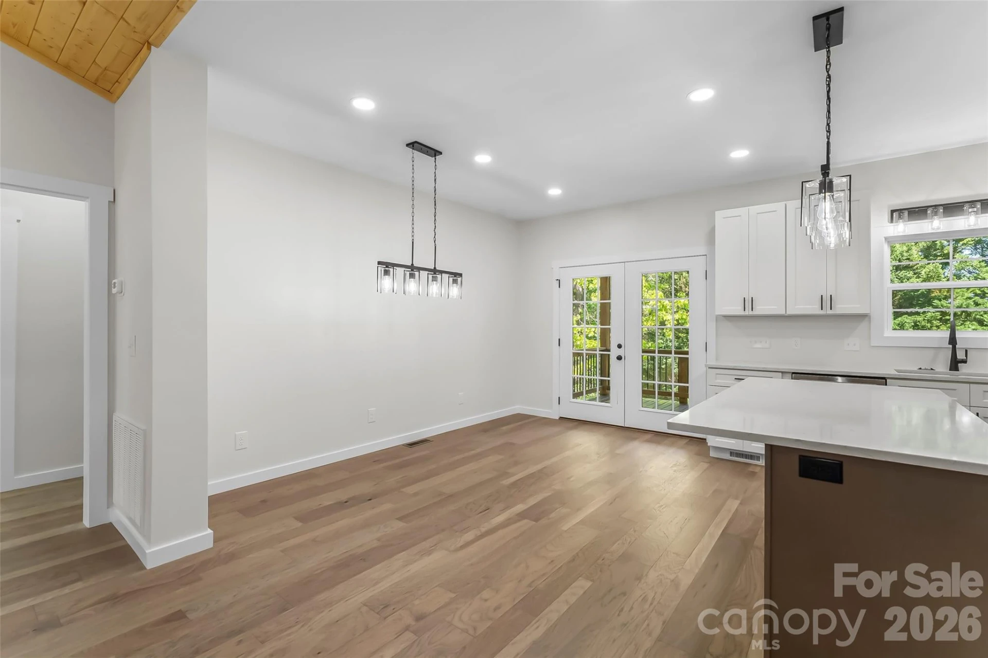 438 Plantation Drive - Photo 13
