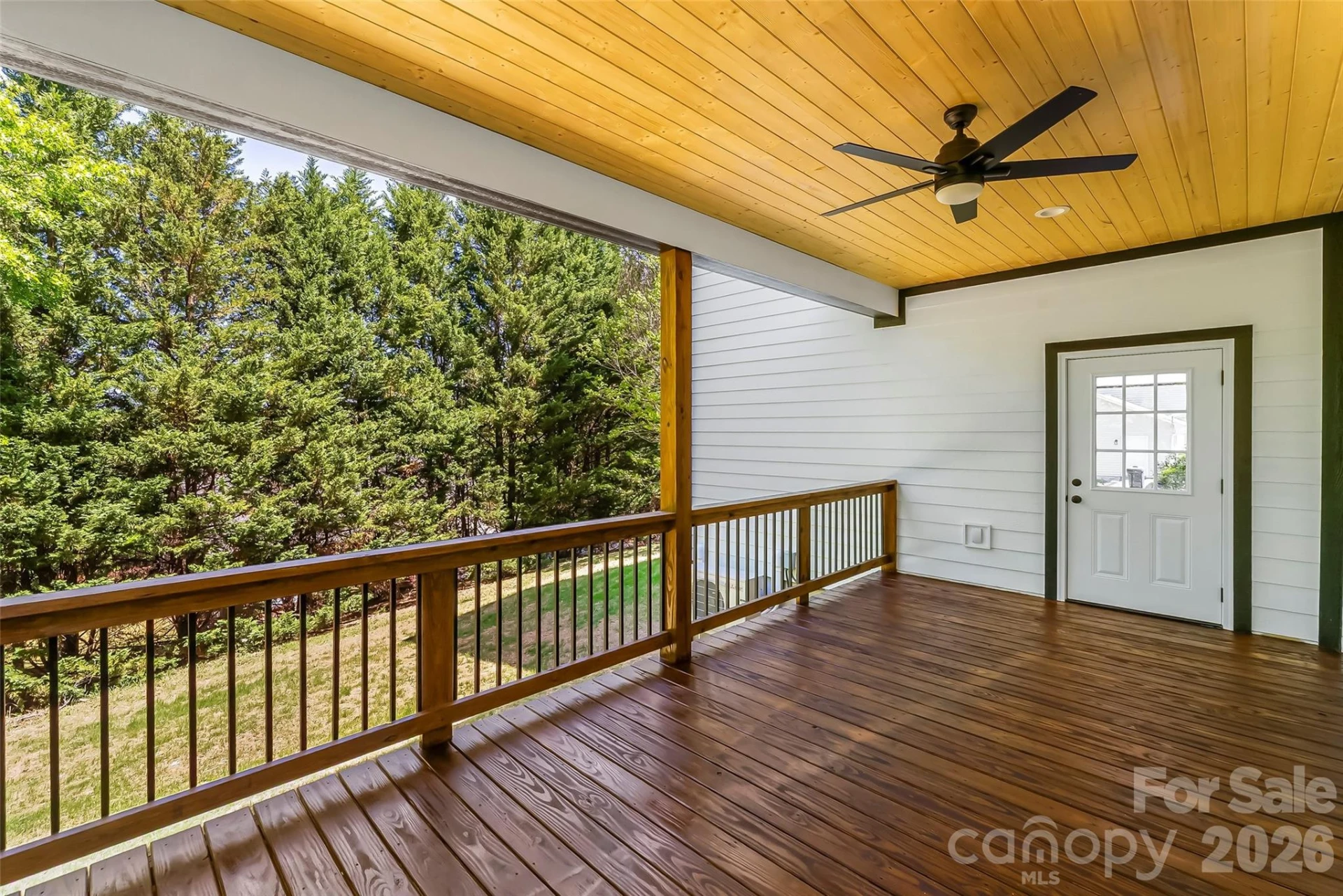 438 Plantation Drive - Photo 15