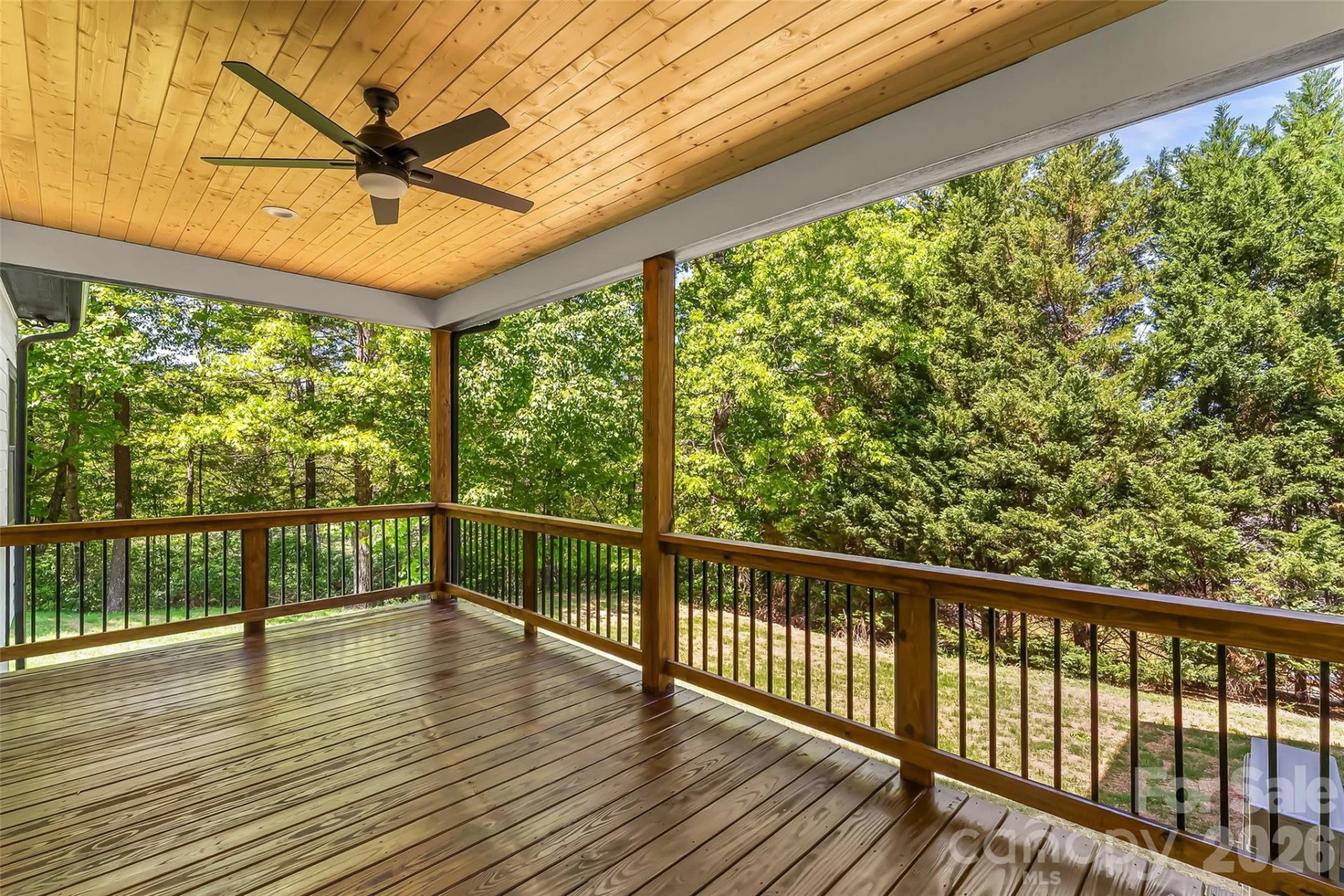 438 Plantation Drive - Photo 16