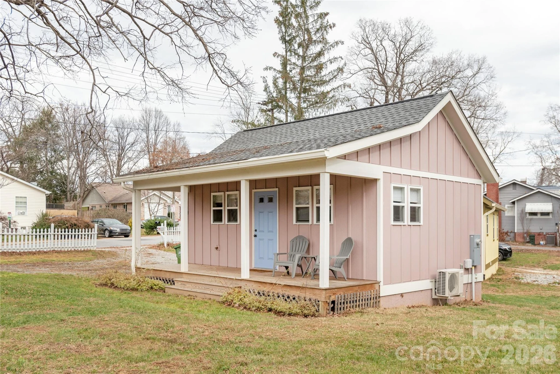 606 Ray Avenue - Photo 2