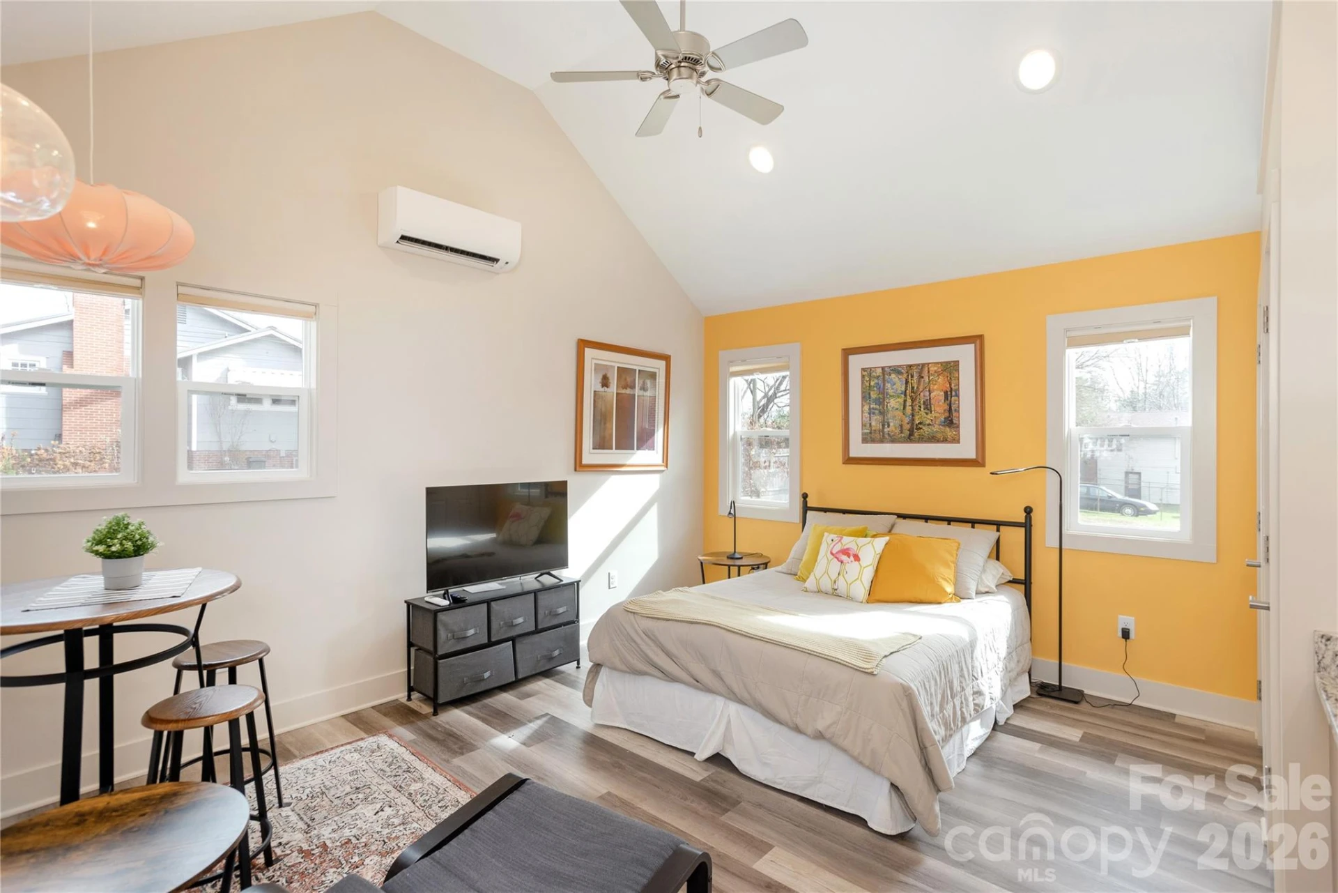 608 Ray Avenue - Photo 3