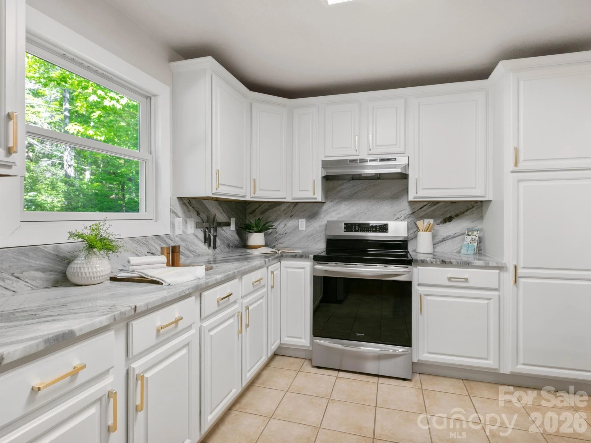 220 Jones Court - Photo 4