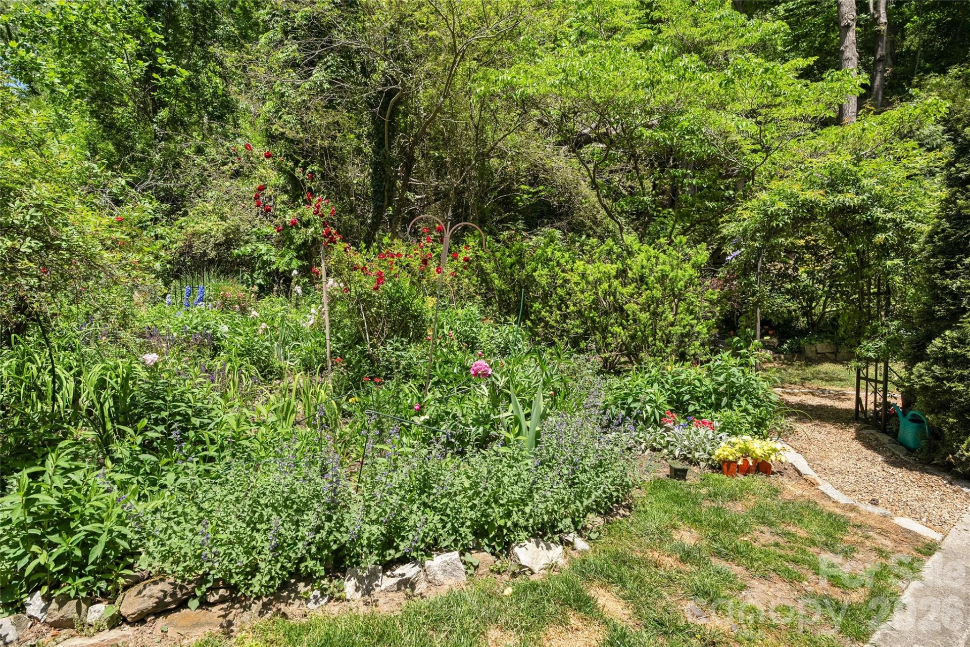 185 Macon Avenue #B10 - Photo 39
