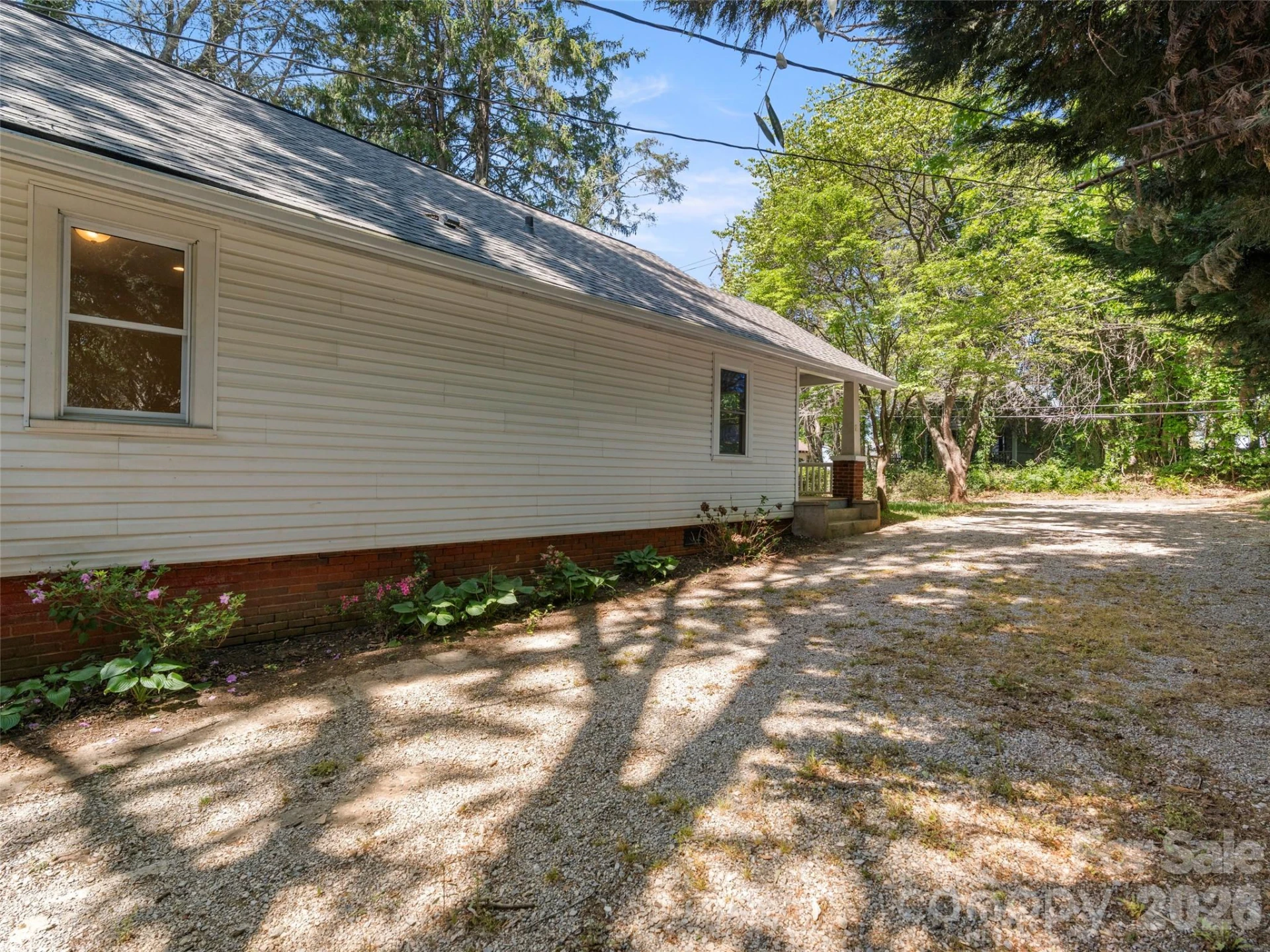 926 W Chapel Road - Photo 4