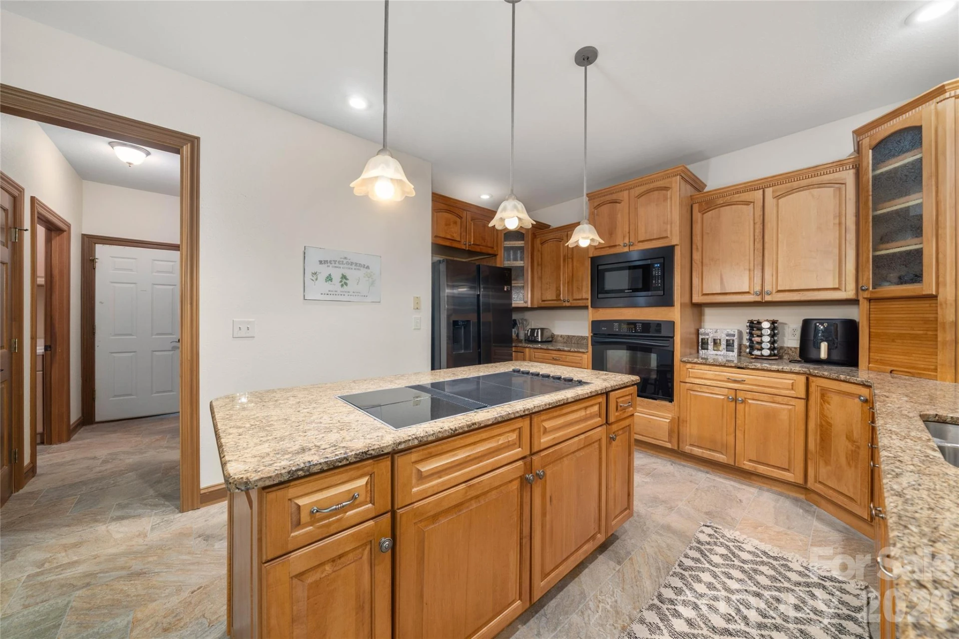 176 Hemlock Lane - Photo 4