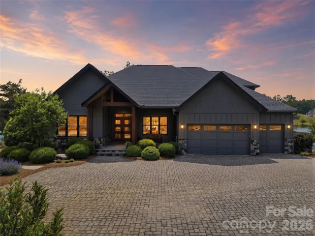 984 Mapleton Lane, Columbus, NC, 28722