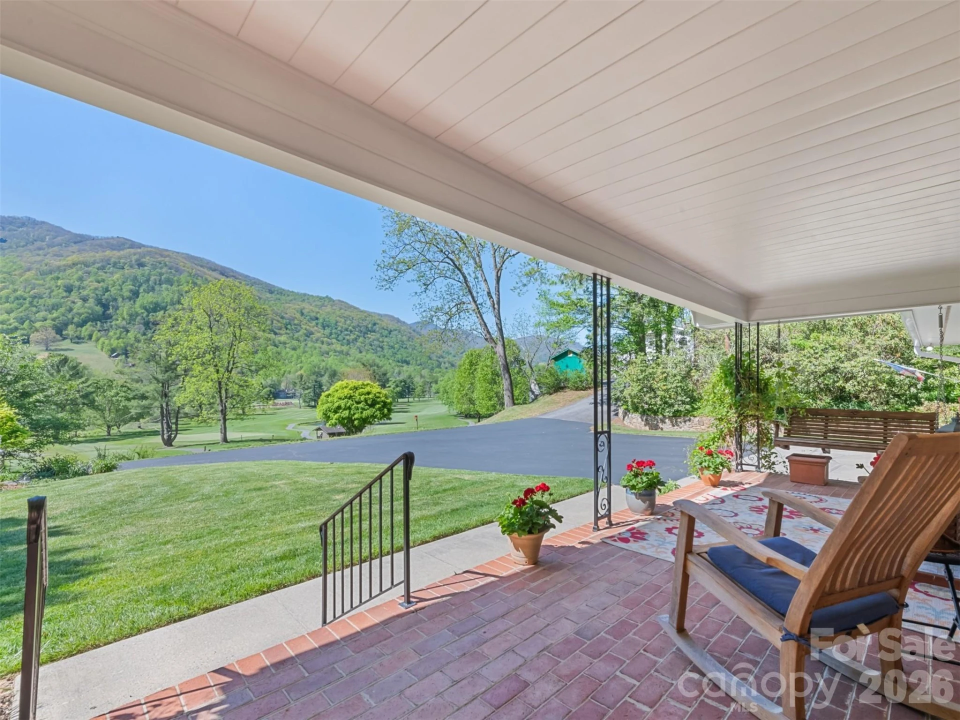 9 Golfview Drive