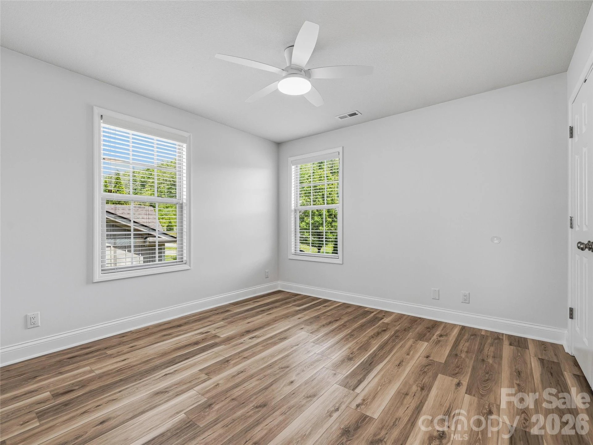 33 Florian Lane - Photo 34