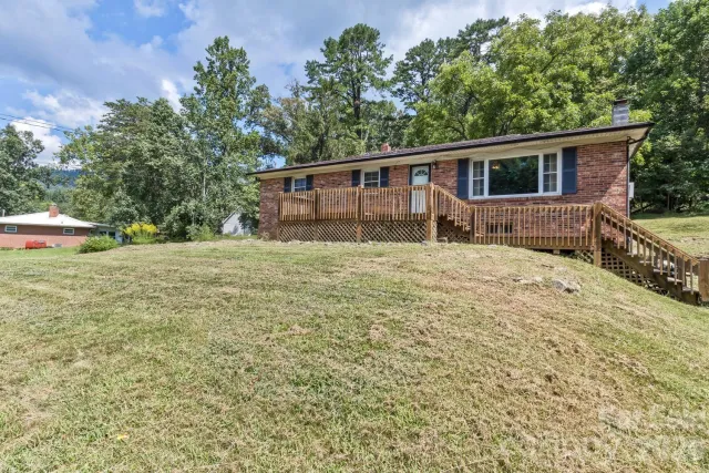 379 Bee Tree Road, Swannanoa, NC, 28778