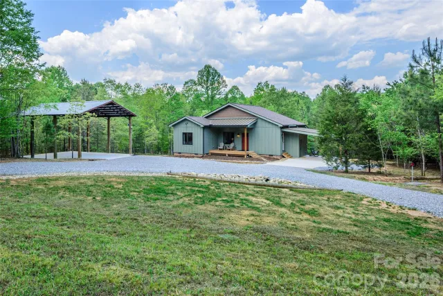 107 N Dakota Drive