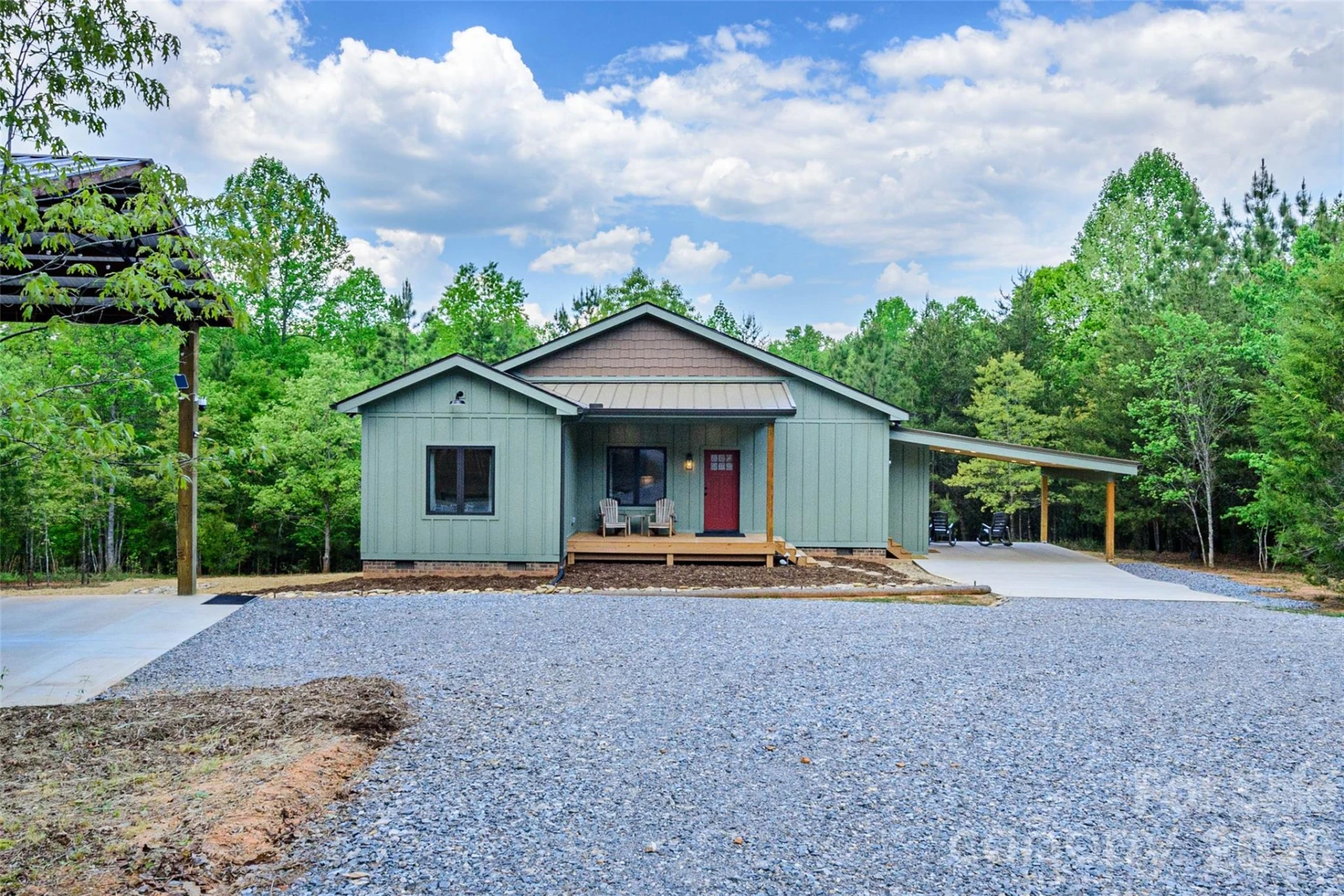 107 N Dakota Drive - Photo 2