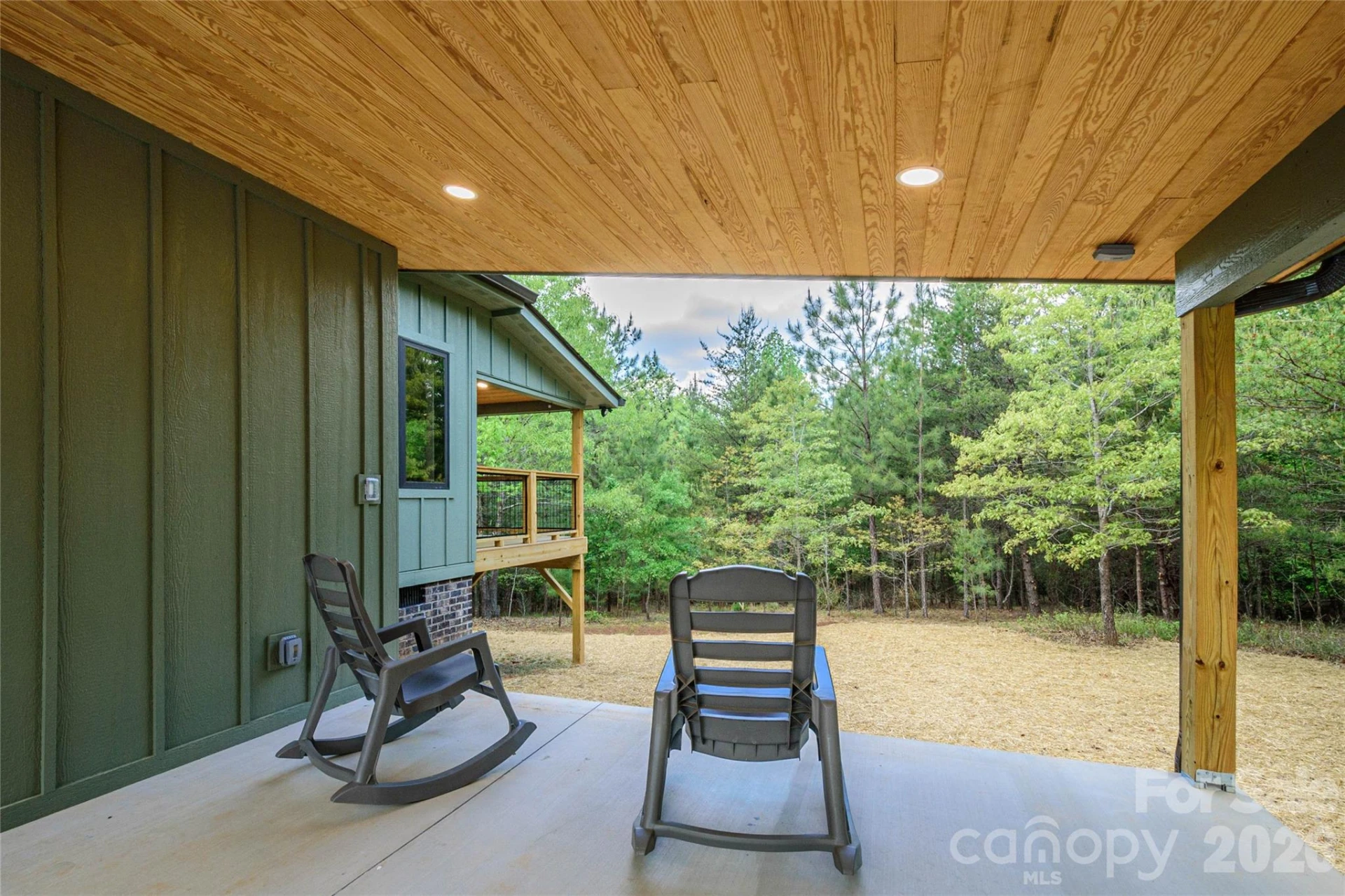 107 N Dakota Drive - Photo 5