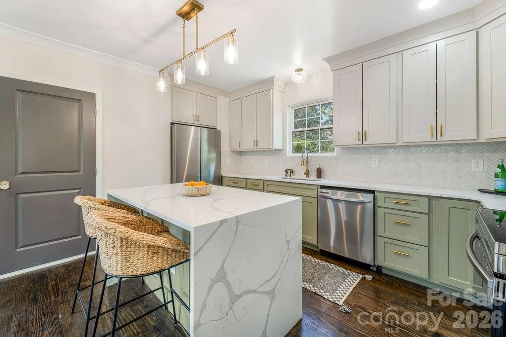 131 Woodrow Avenue - Photo 16