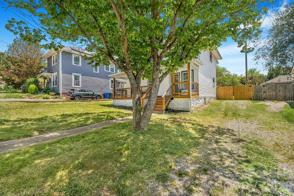 131 Woodrow Avenue - Photo 3