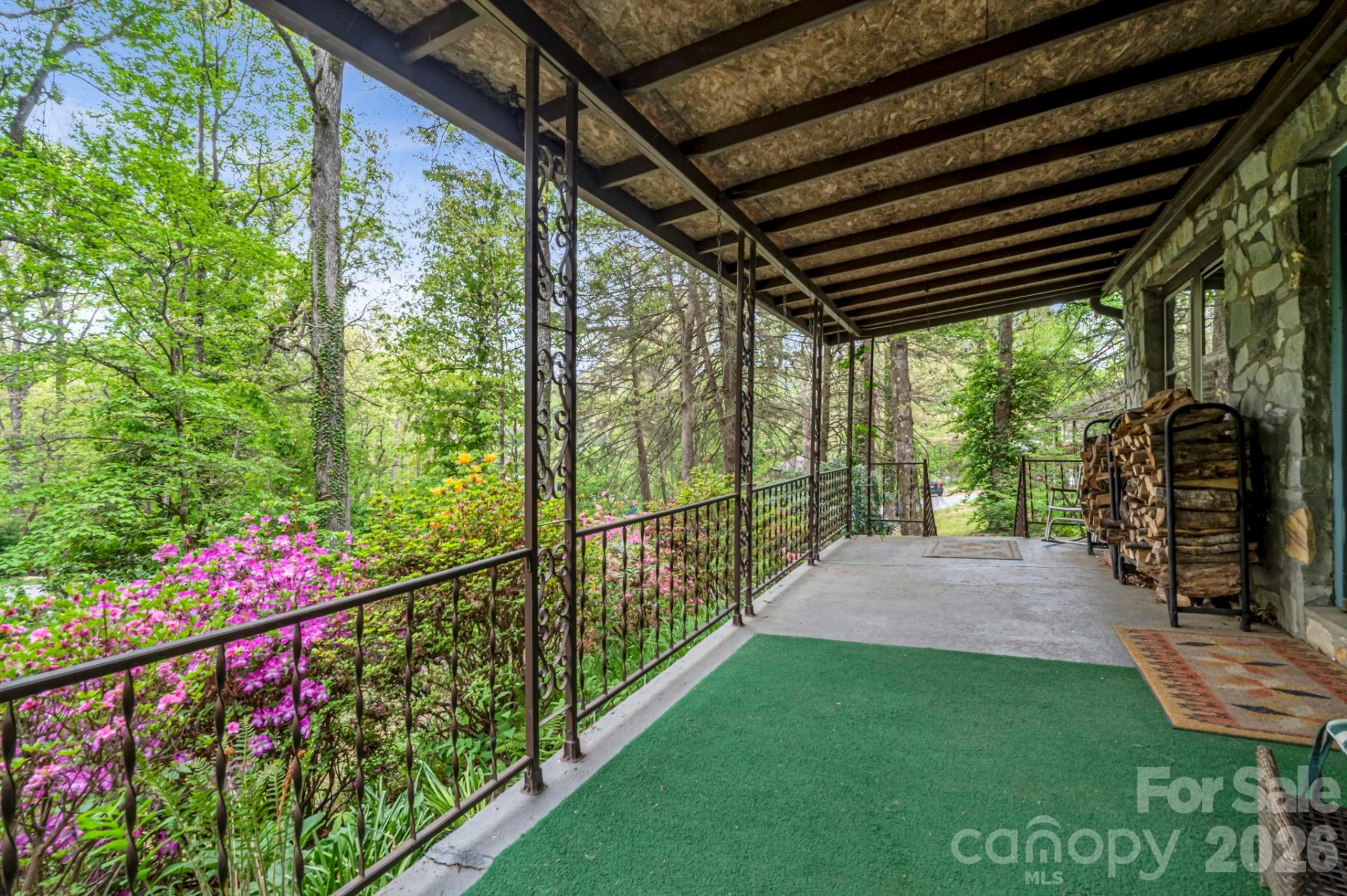 257 Pine Street - Photo 2