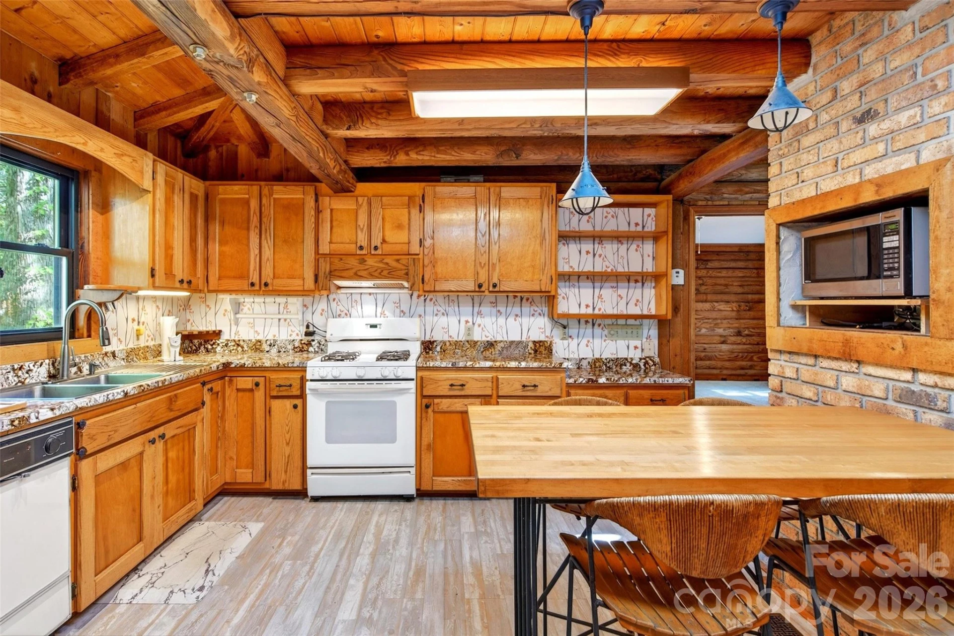 221 Hammer Hollow Drive - Photo 9