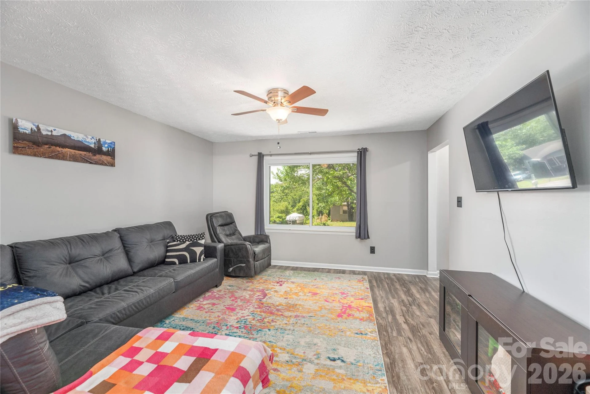 20 Lionel Place - Photo 3