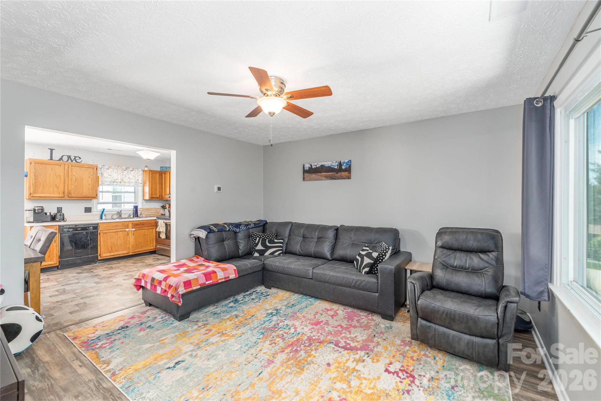 20 Lionel Place - Photo 4