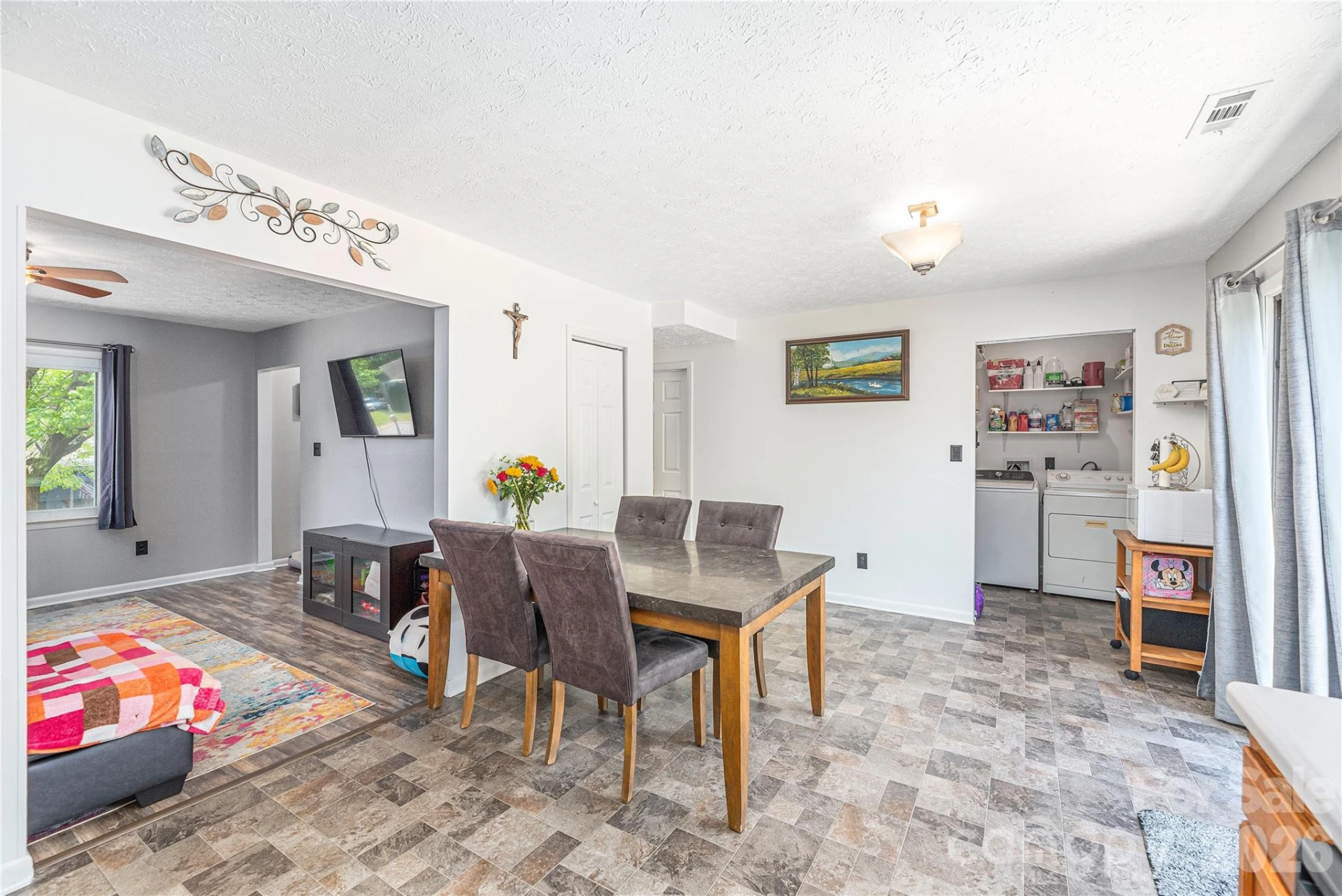 20 Lionel Place - Photo 6