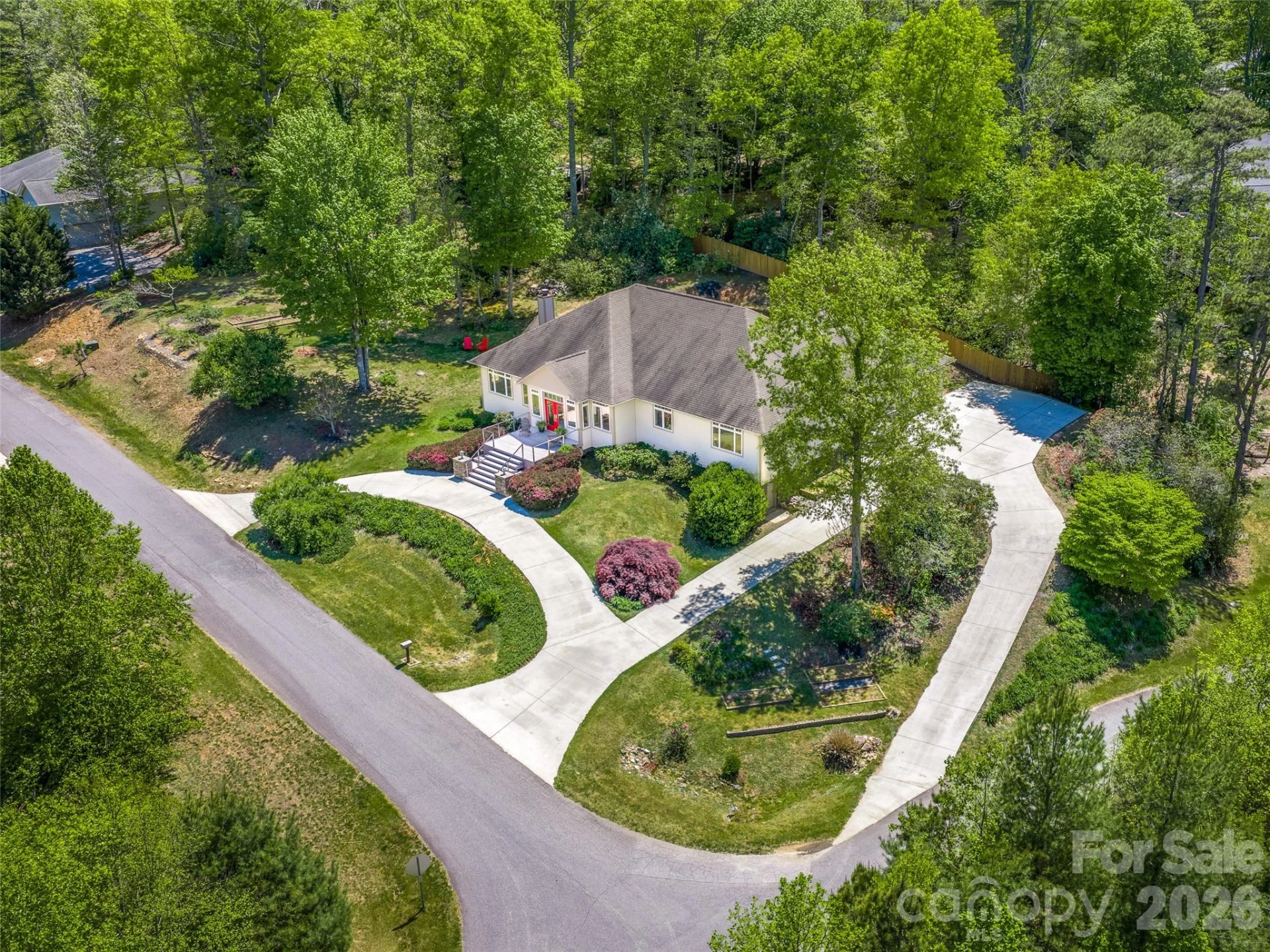 16 Chickadee Lane - Photo 2