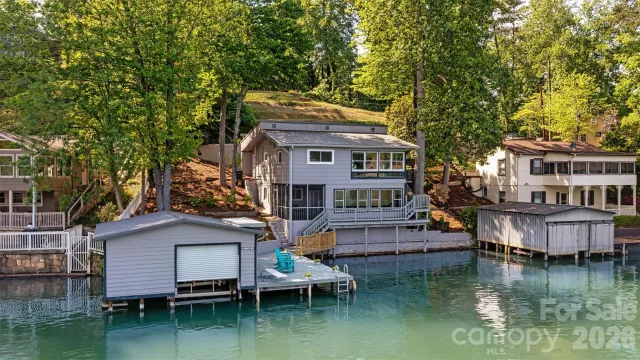 462 Charlotte Drive