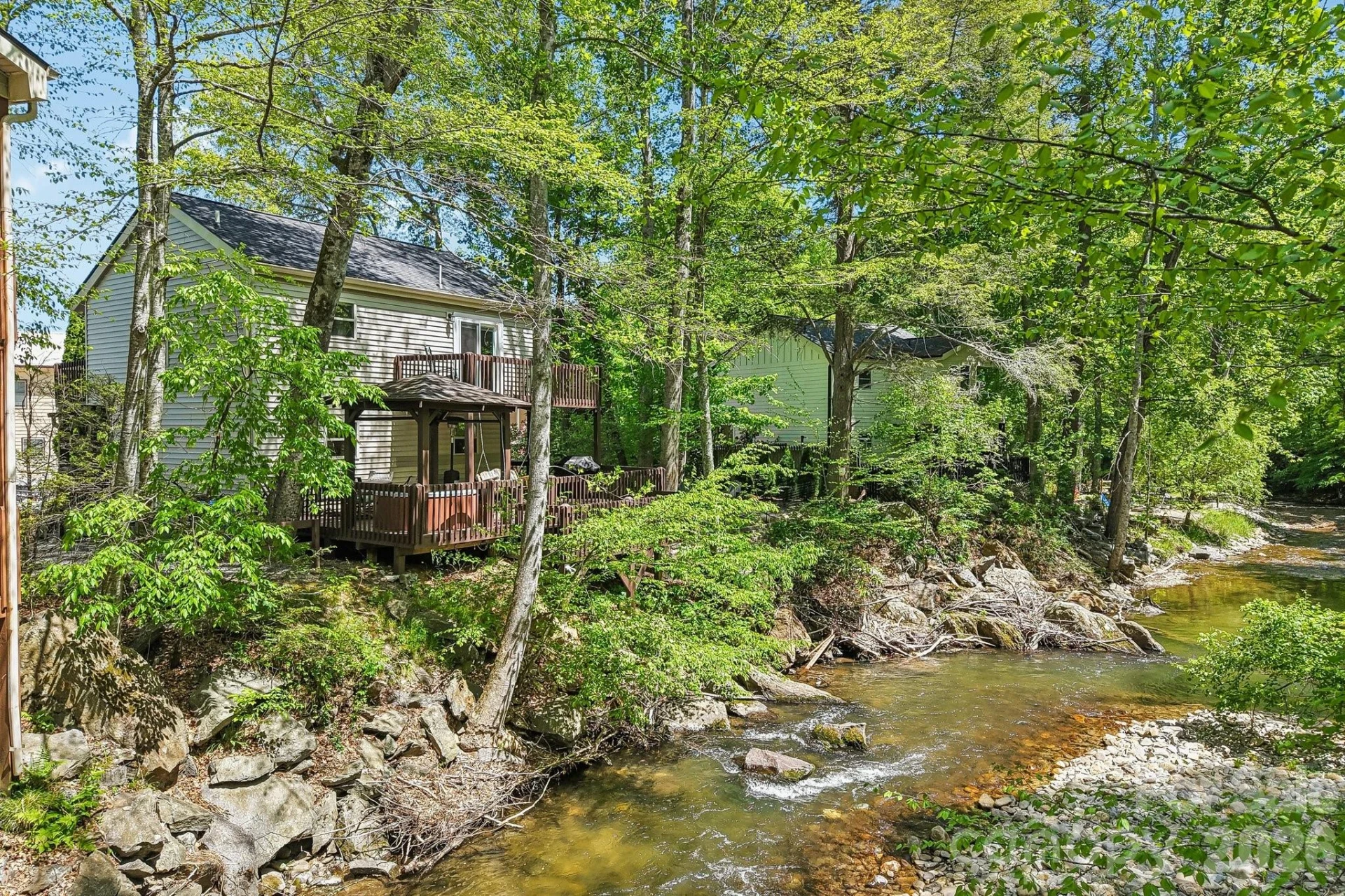 12 Indian Trace Road - Photo 3