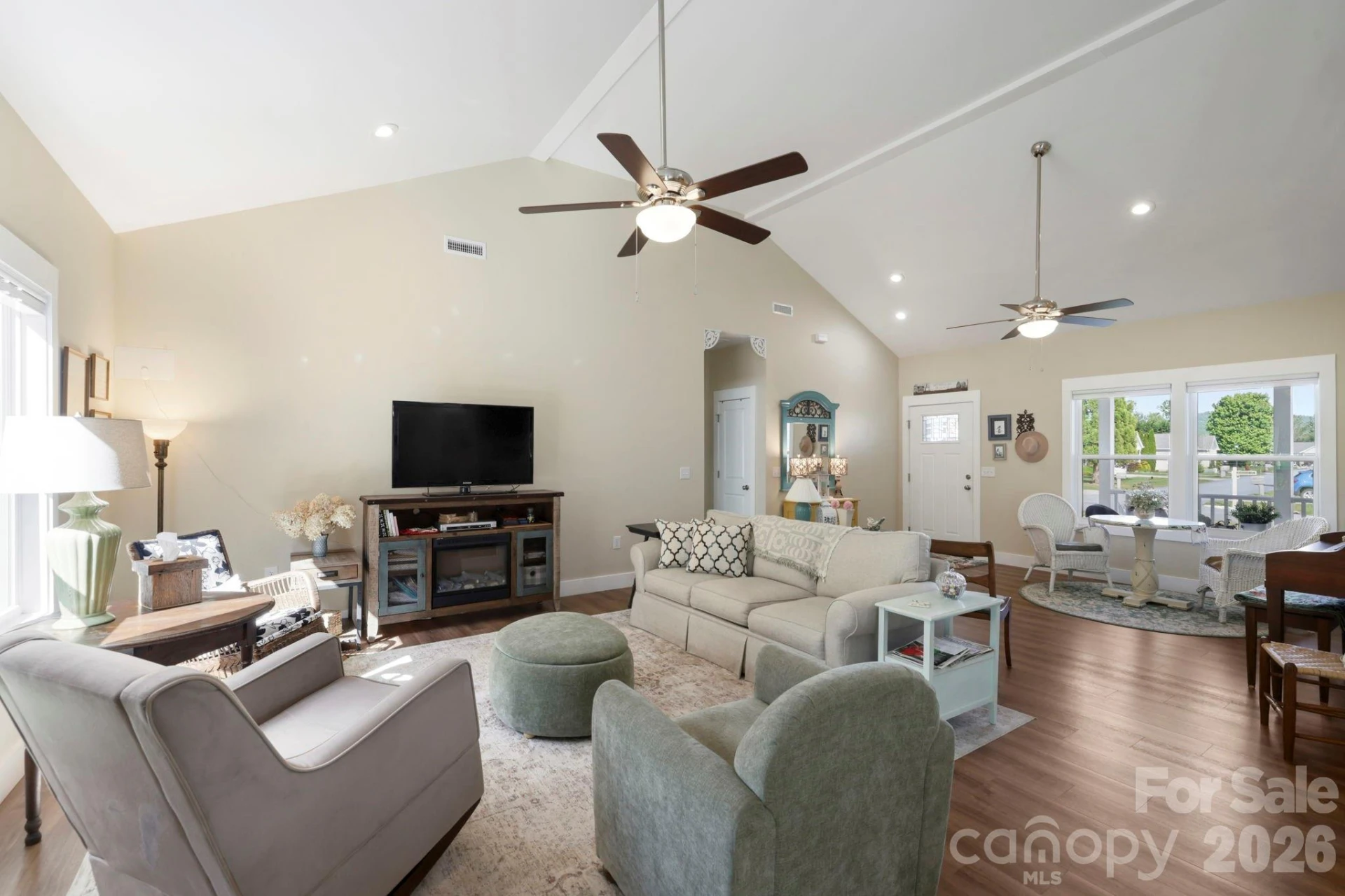 143 Beechnut Drive - Photo 3