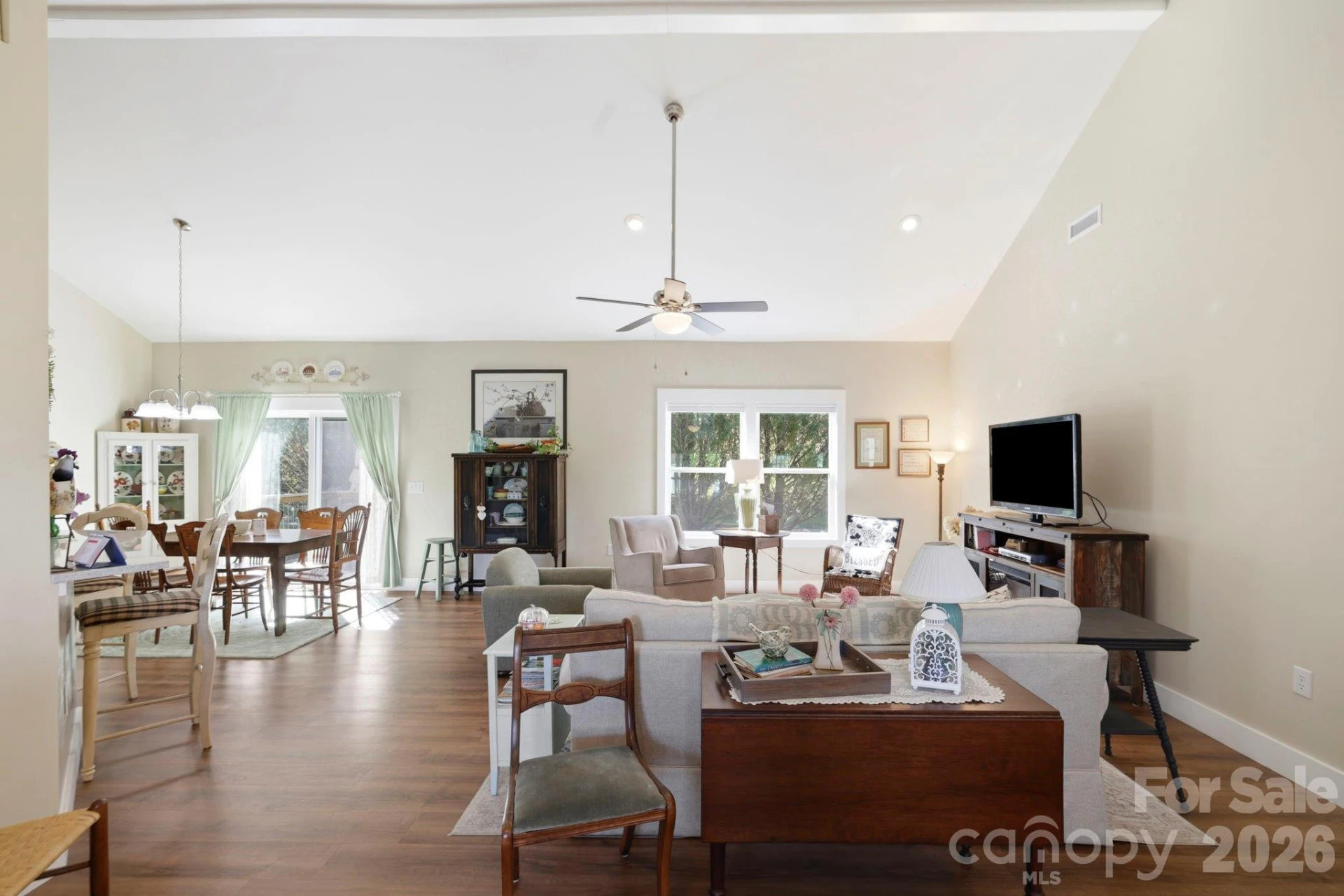 143 Beechnut Drive - Photo 7