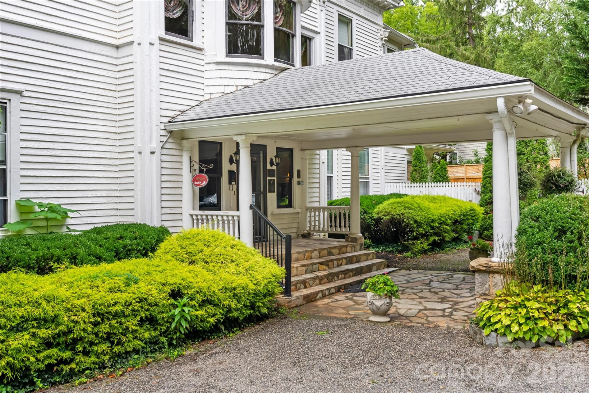 86 Edgemont Road - Photo 5