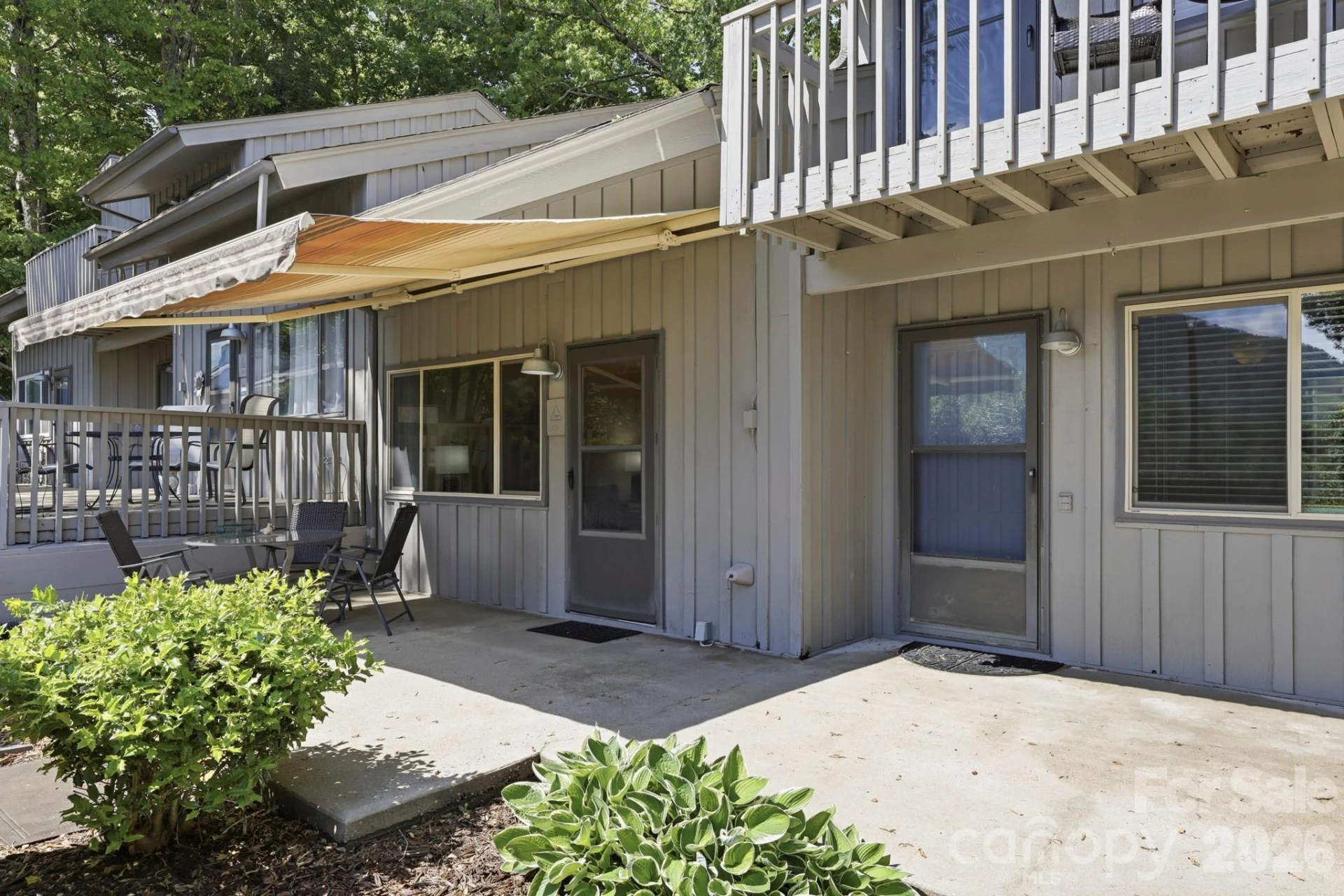 126 Hillside Court