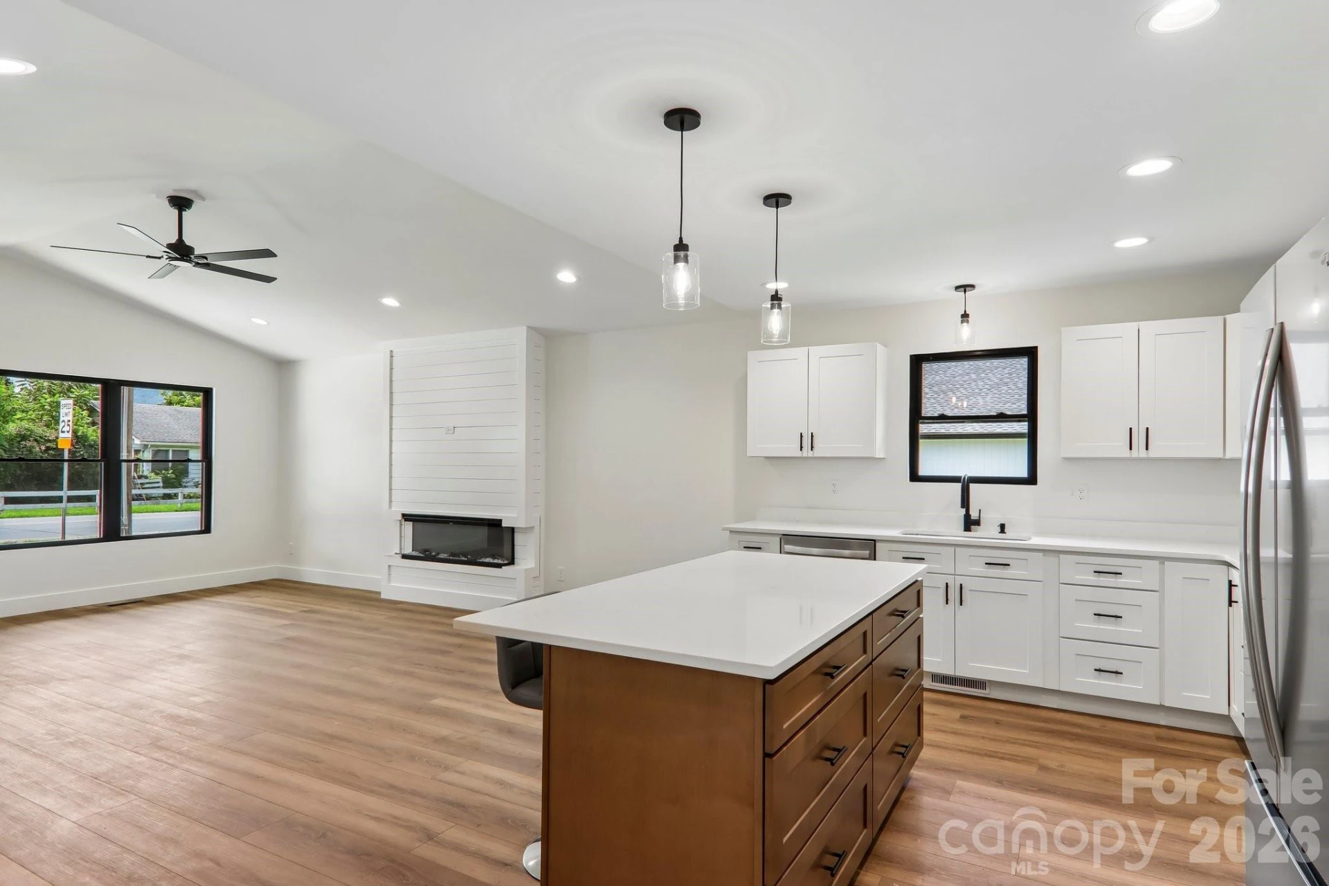 124 N Main Street - Photo 16