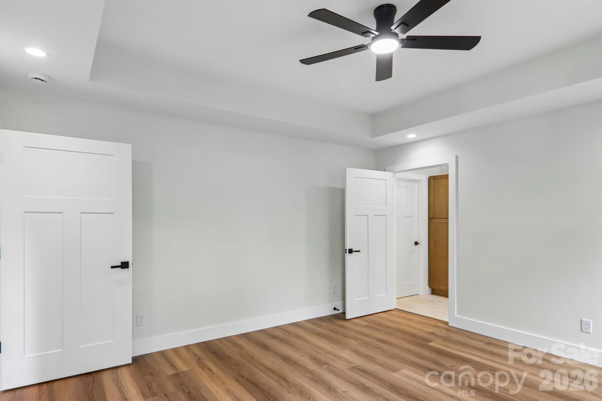 124 N Main Street - Photo 28
