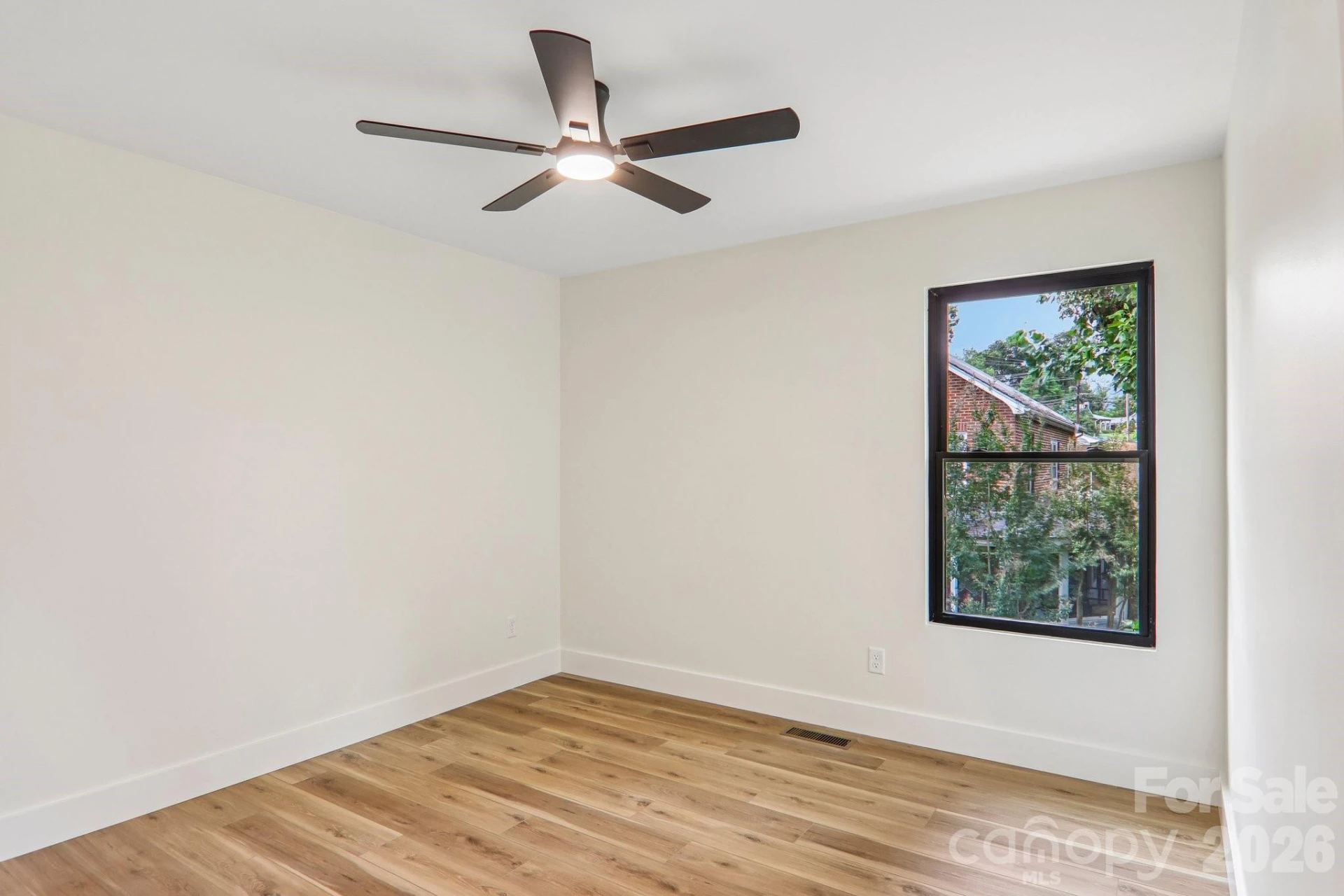 140 N Main Street - Photo 21