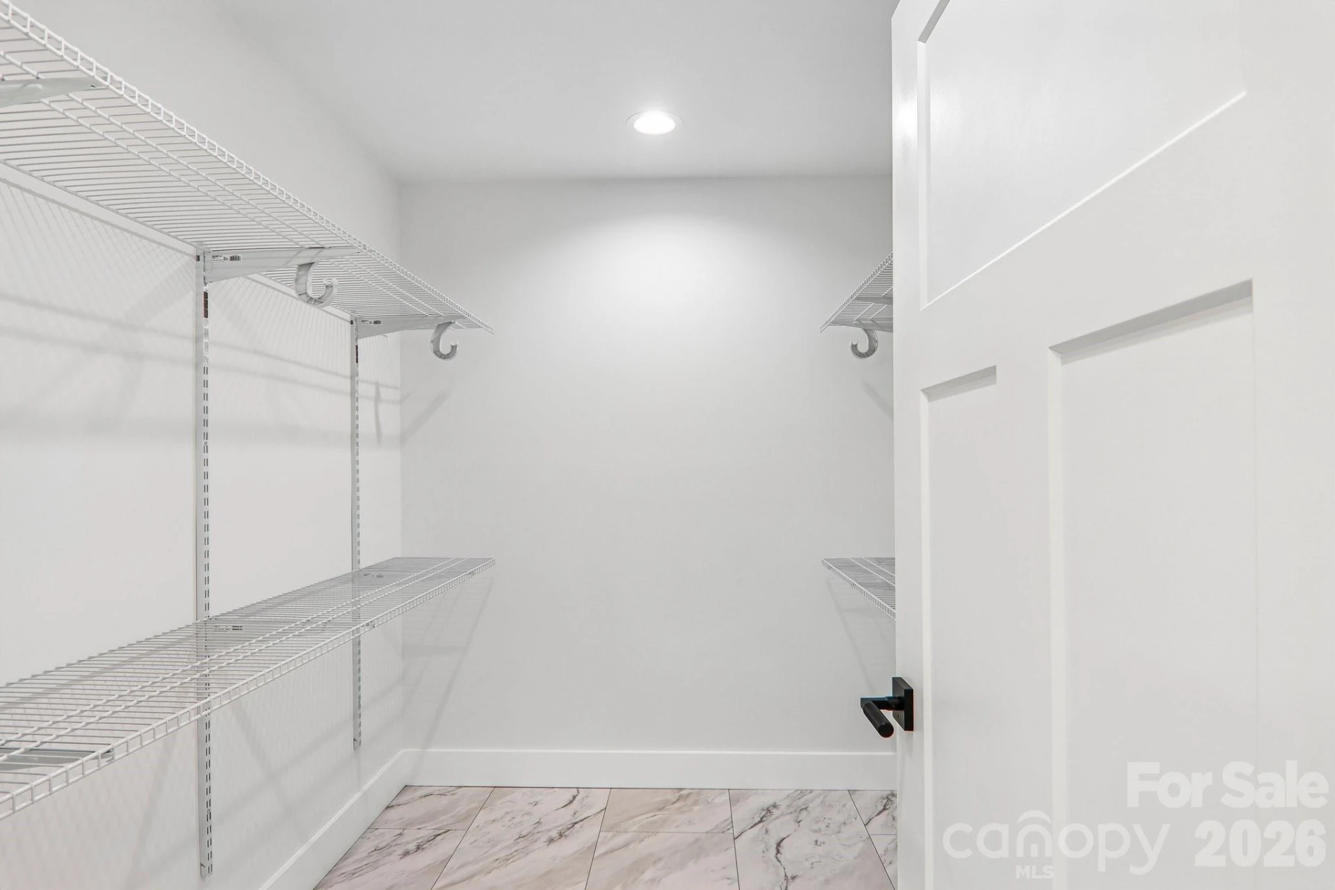 140 N Main Street - Photo 19