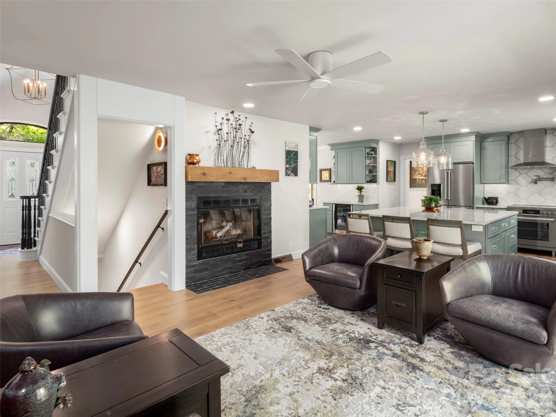 152 Eastmoor Drive - Photo 4