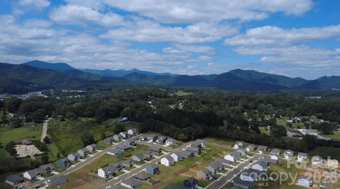 33 Queen Valley Way - Photo 2