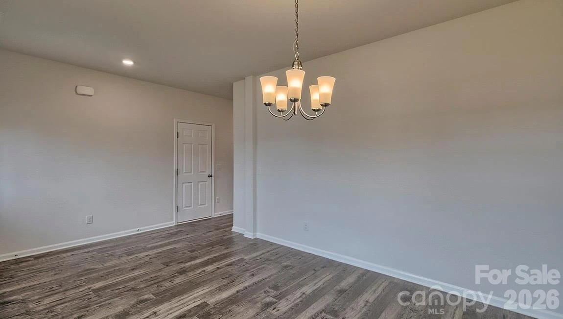 33 Queen Valley Way - Photo 11
