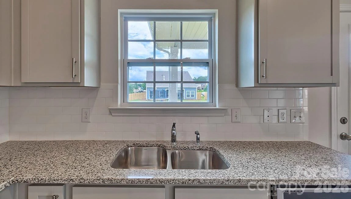 33 Queen Valley Way - Photo 7
