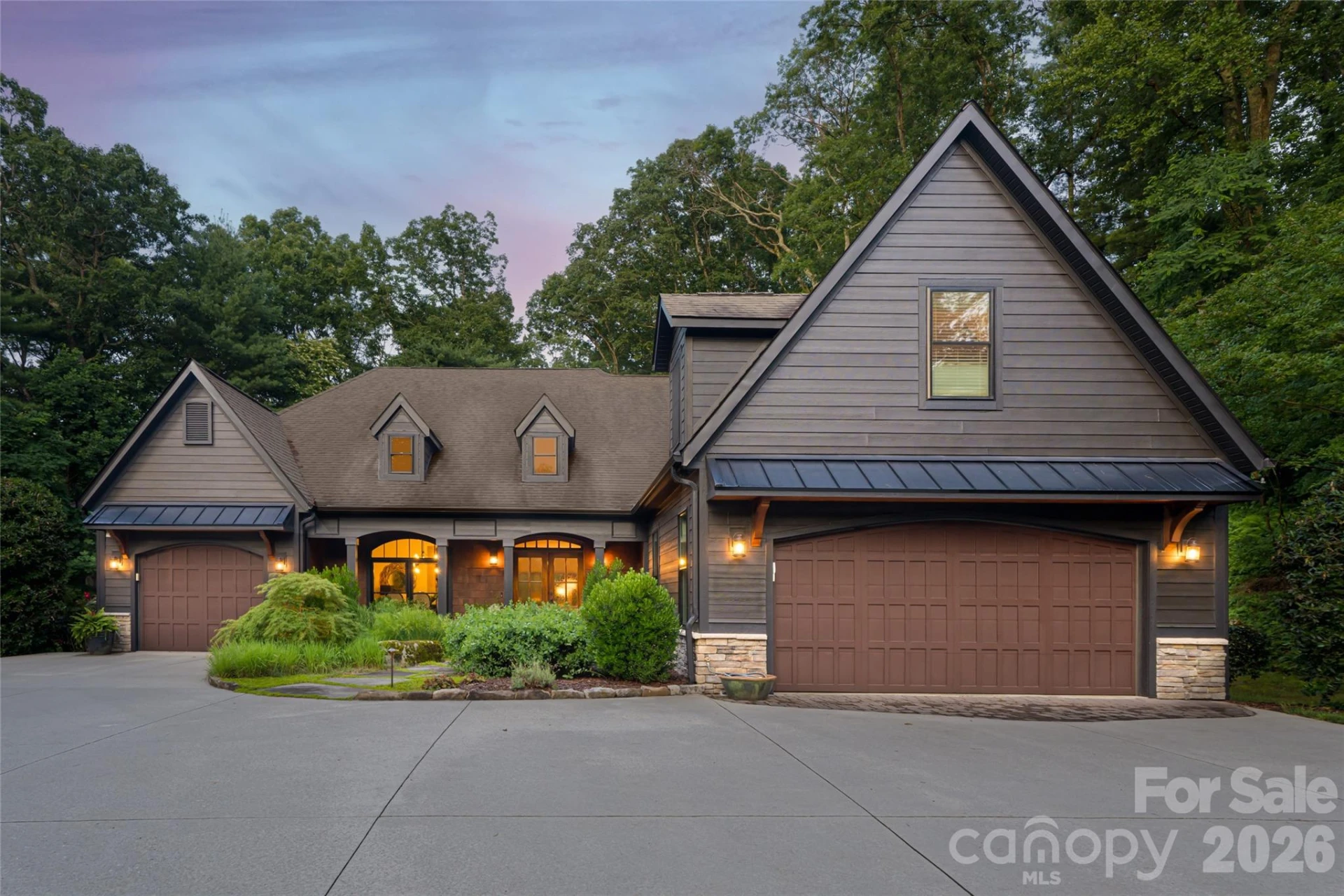 300 White Pine Drive - Photo 5