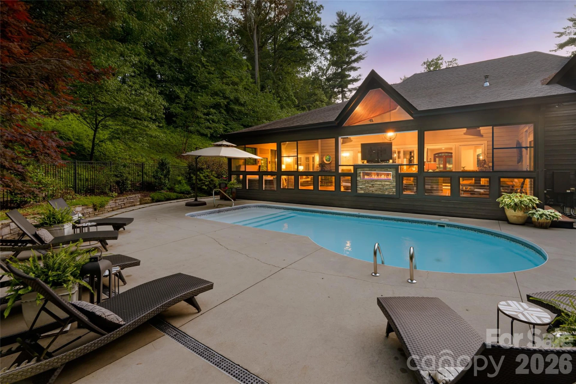 300 White Pine Drive - Photo 4