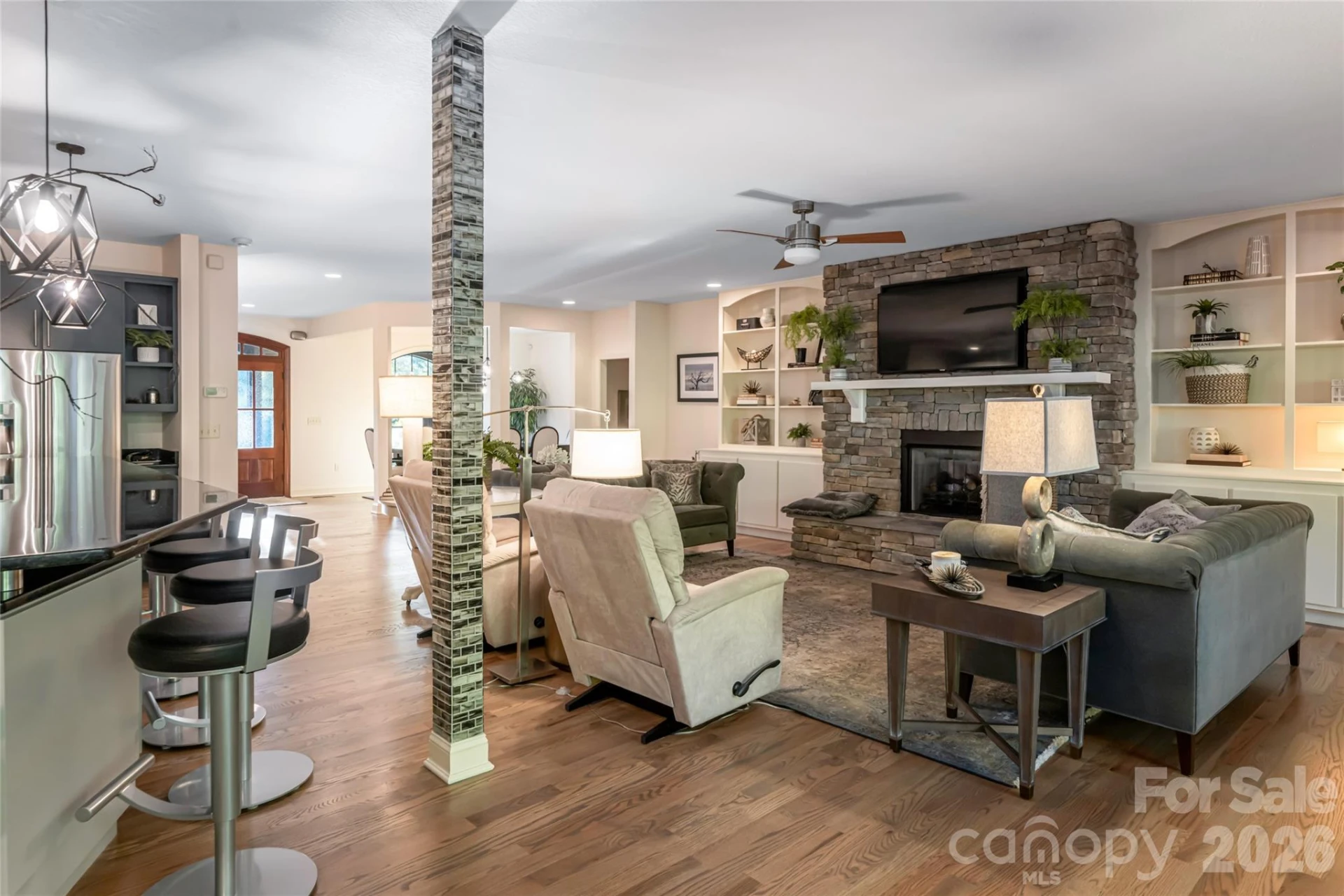 300 White Pine Drive - Photo 10