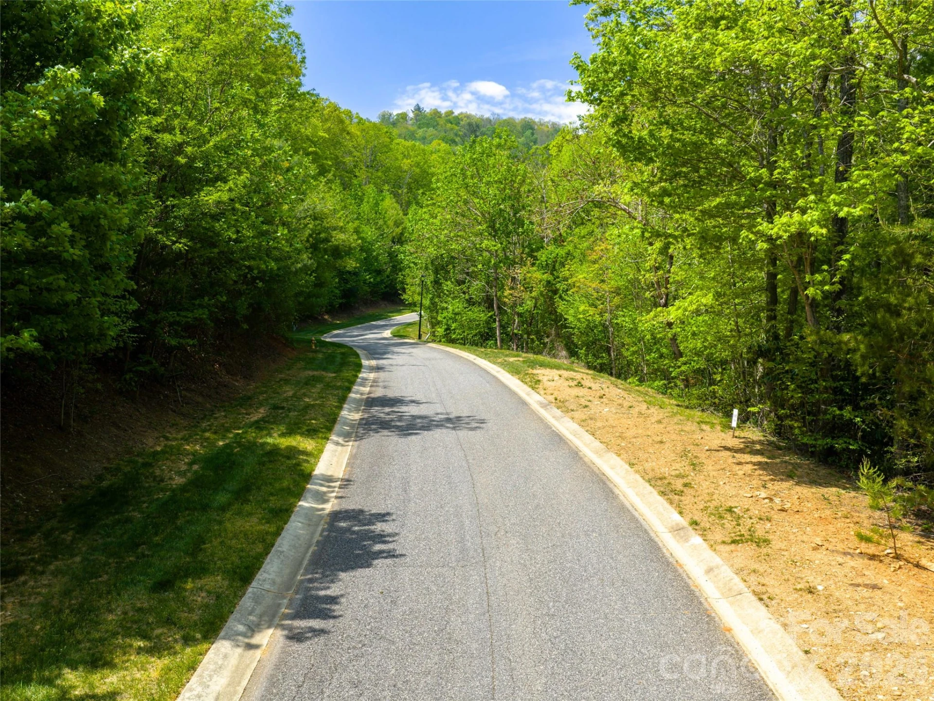 490 Barrington Drive #121 - Photo 3