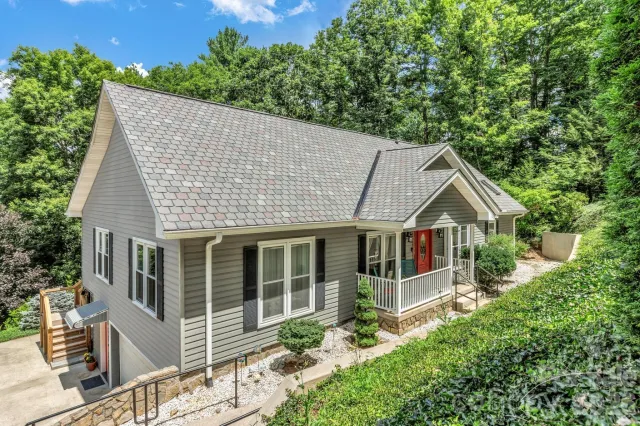 153 Skyview Circle