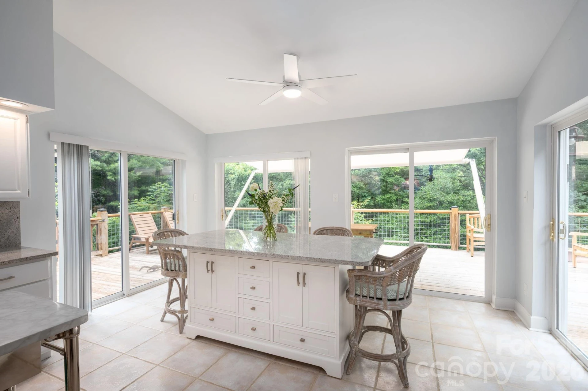153 Skyview Circle - Photo 11