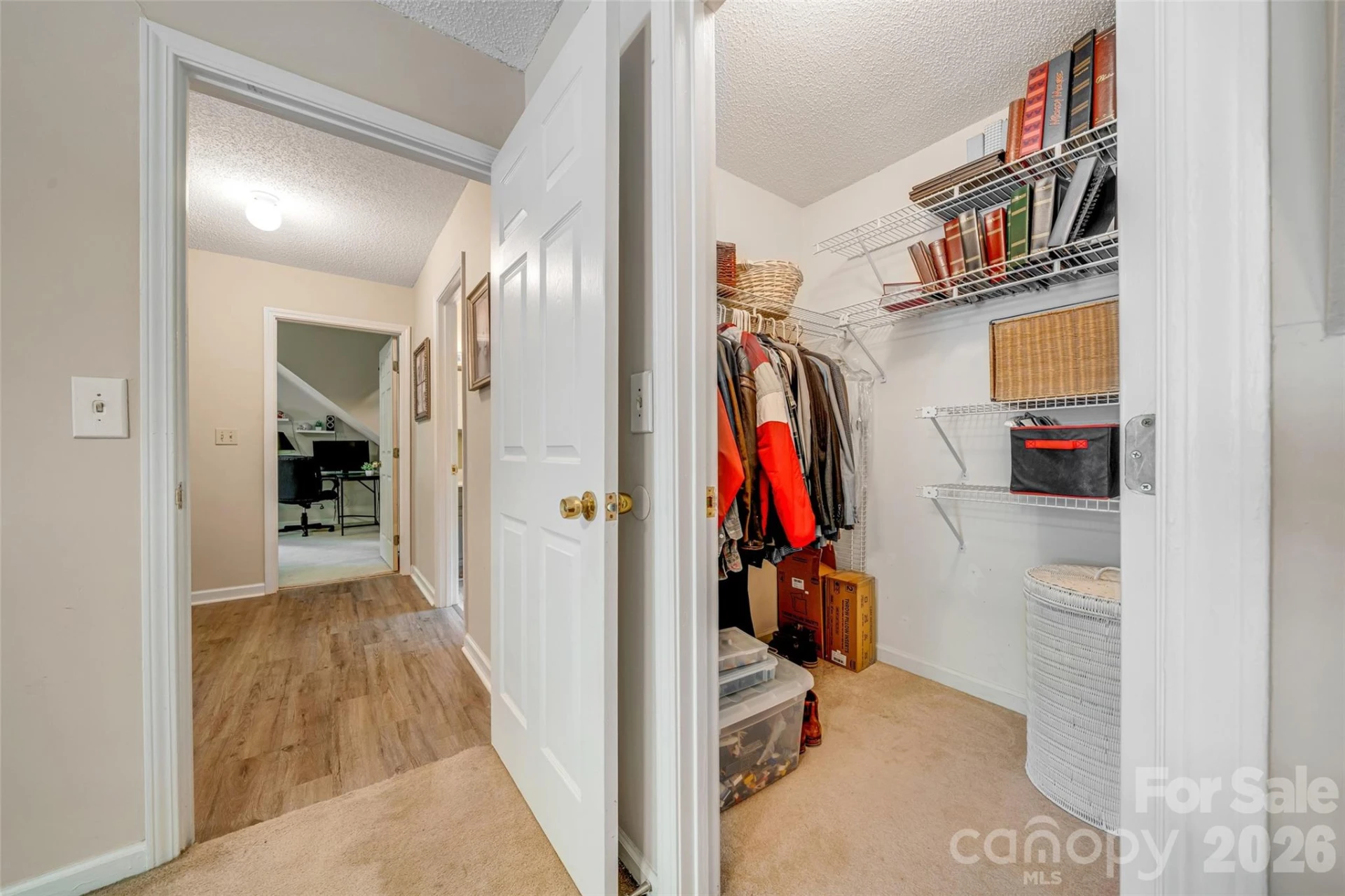 18 Tarragon Place - Photo 32
