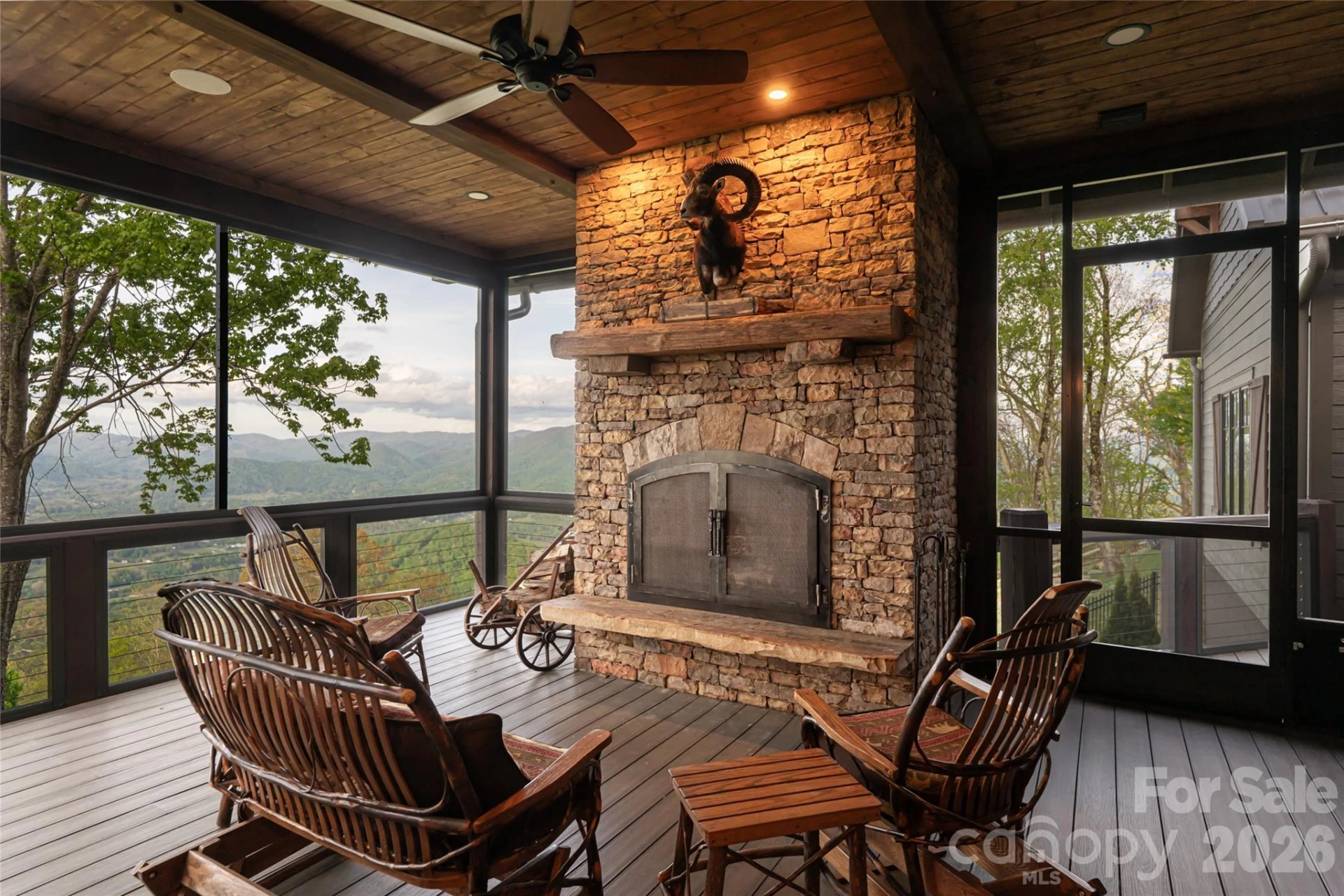 376 Wandering Trail - Photo 20